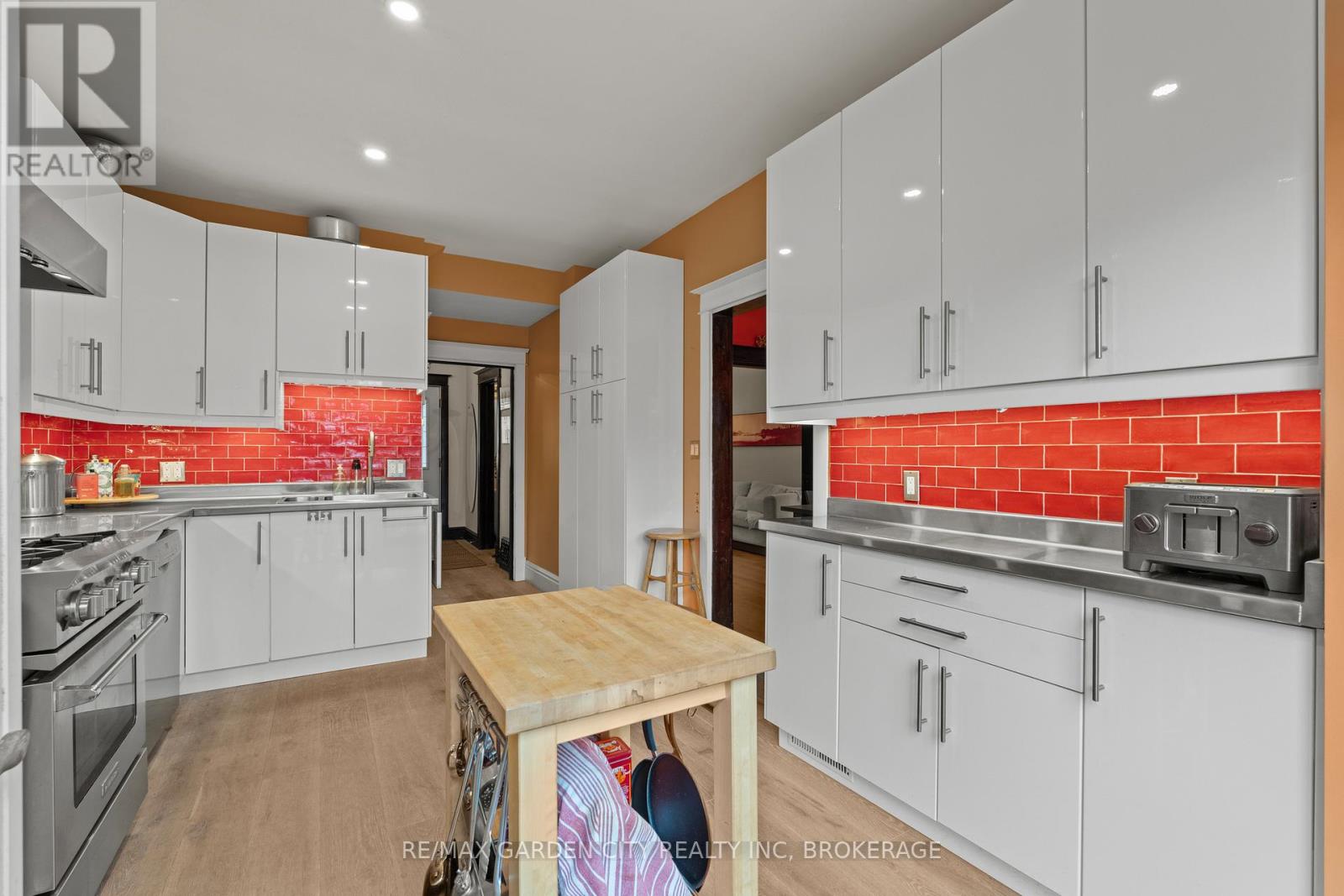 43 Albert Street, St. Catharines, Ontario  L2R 2G8 - Photo 12 - X12871846