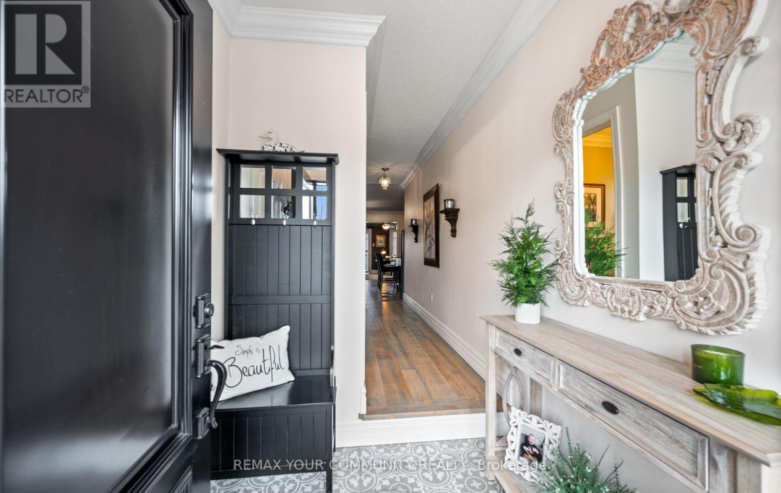 159 Burgess Crescent, Newmarket, Ontario  L3X 2T9 - Photo 3 - N12871808