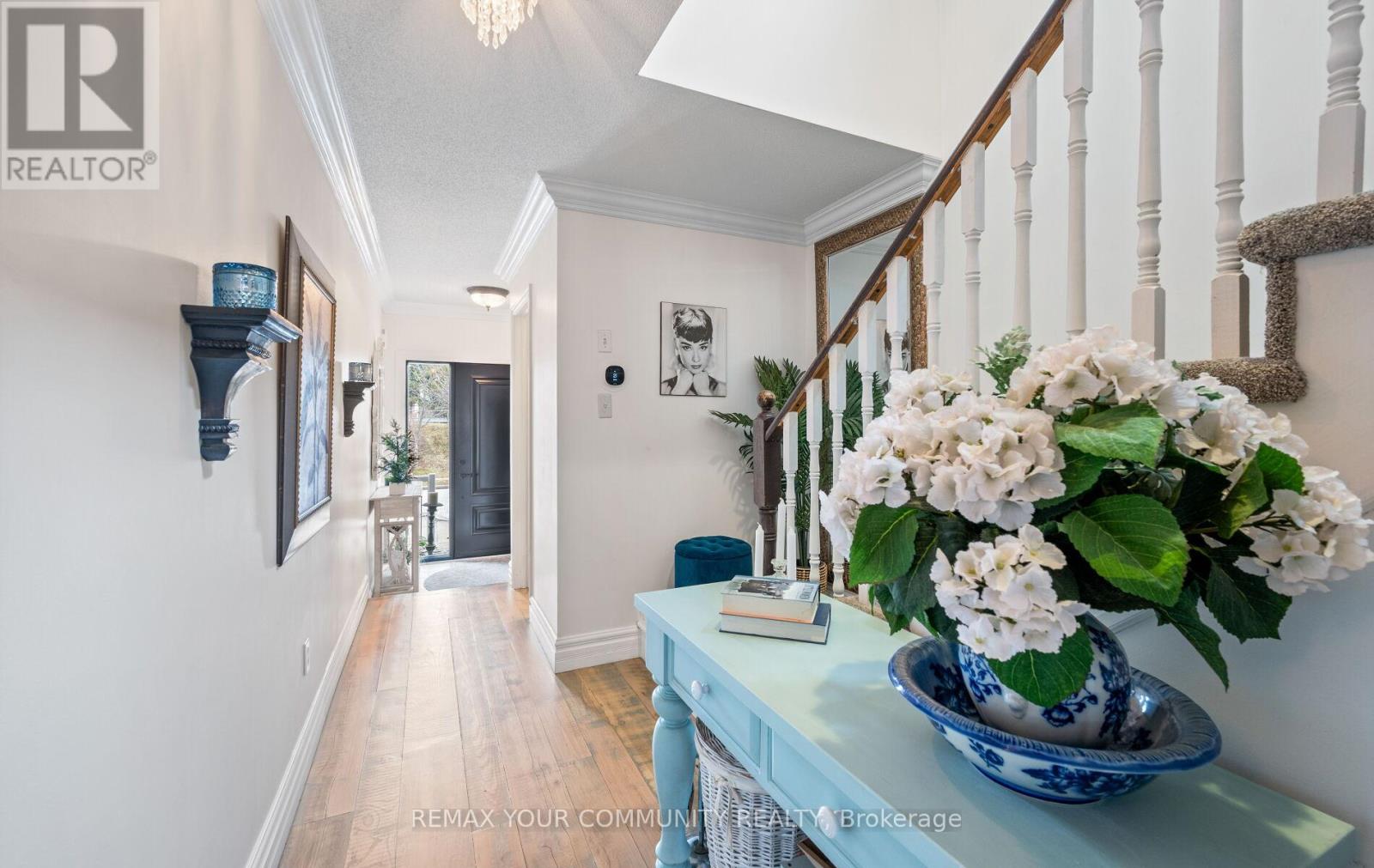 159 Burgess Crescent, Newmarket, Ontario  L3X 2T9 - Photo 5 - N12871808