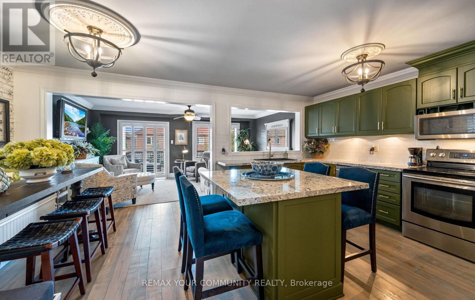 159 Burgess Crescent, Newmarket, Ontario  L3X 2T9 - Photo 6 - N12871808