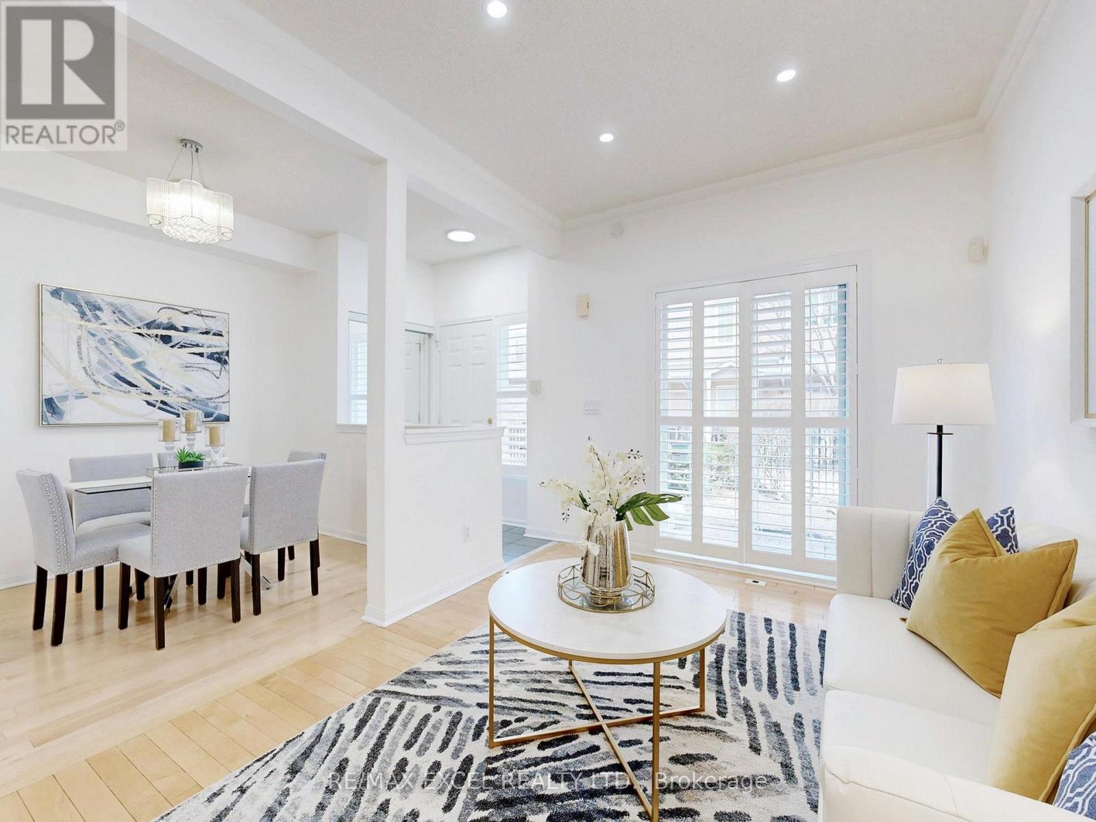 6 - 16 St Moritz Way, Markham, Ontario  L3R 4G2 - Photo 5 - N12871840