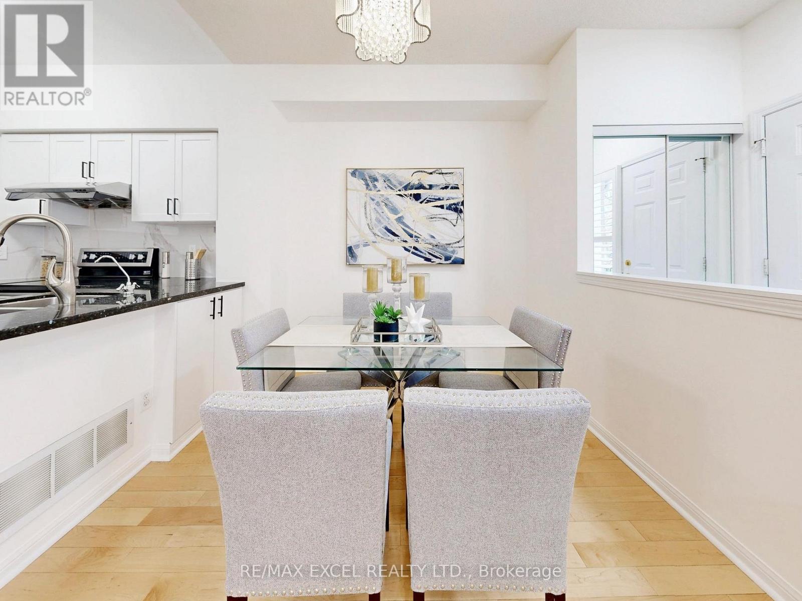 6 - 16 St Moritz Way, Markham, Ontario  L3R 4G2 - Photo 7 - N12871840