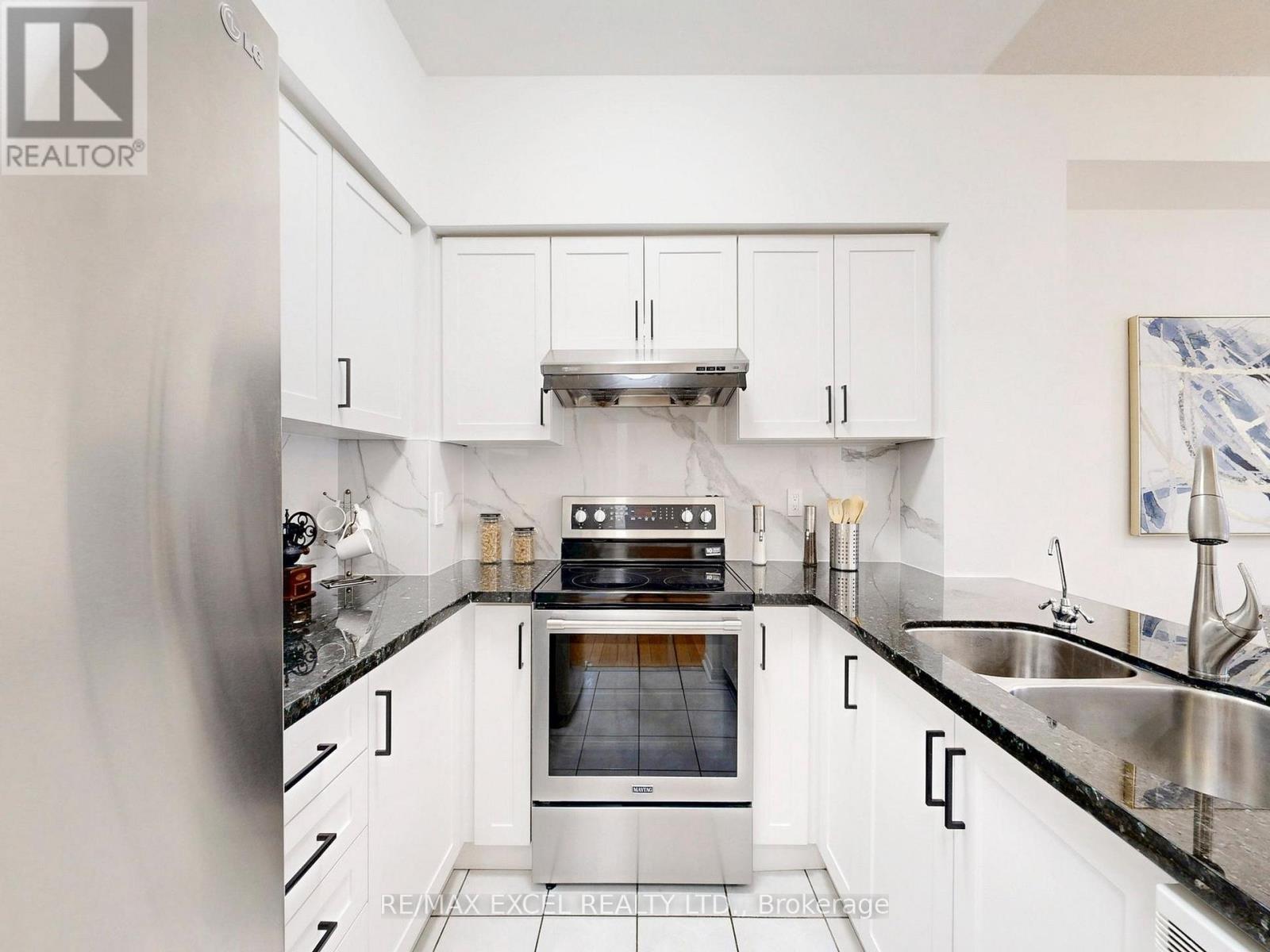 6 - 16 St Moritz Way, Markham, Ontario  L3R 4G2 - Photo 9 - N12871840