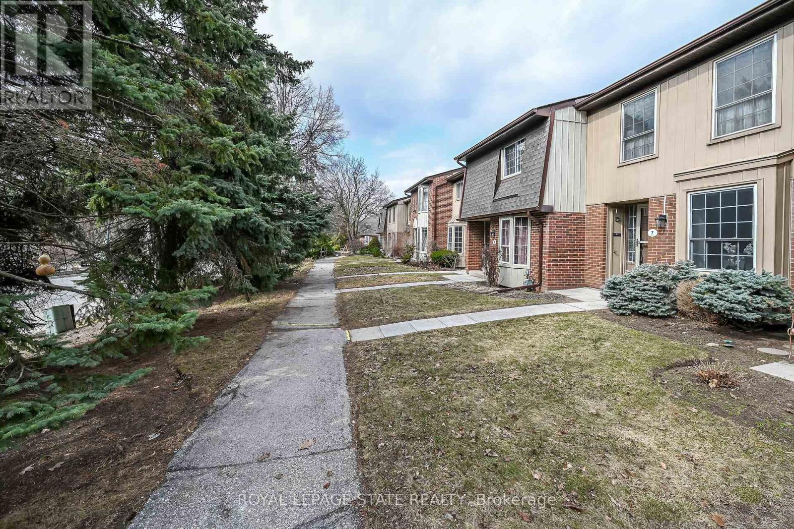 7 - 567 Guelph Line, Burlington (Roseland), Ontario  L7R 3M5 - Photo 31 - W12787046