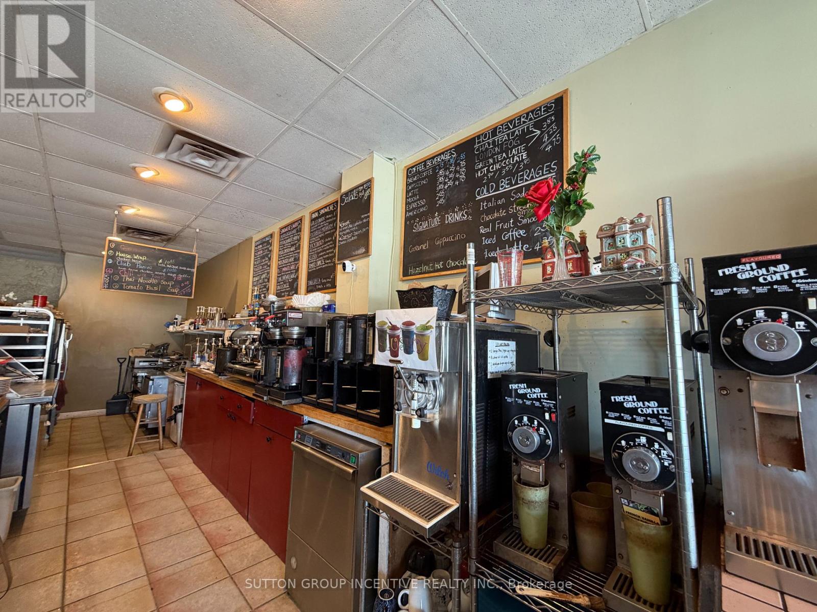 Unit 2 - 221 Cundles Road E, Barrie (Alliance), Ontario  L4N 4Y2 - Photo 12 - S12871740