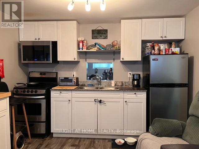 23 Carlton Road, Barrie (Cundles East), Ontario  L4M 5K8 - Photo 13 - S12871836