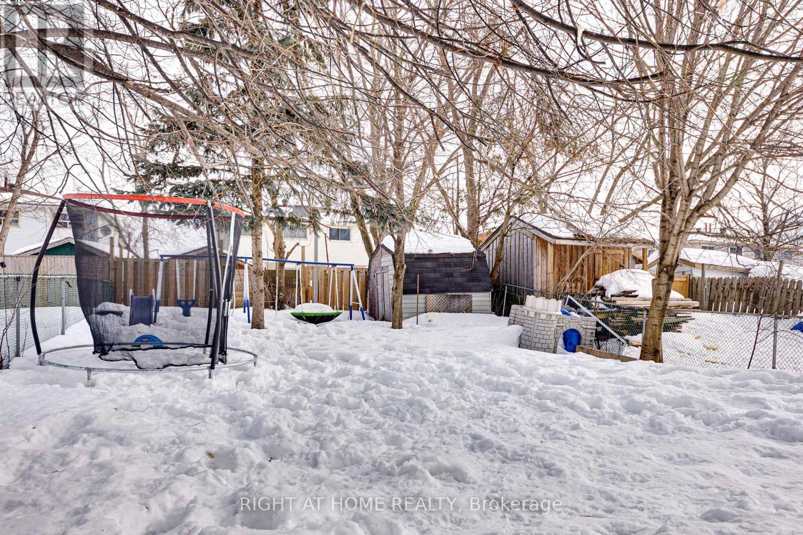 23 Carlton Road, Barrie (Cundles East), Ontario  L4M 5K8 - Photo 21 - S12871836