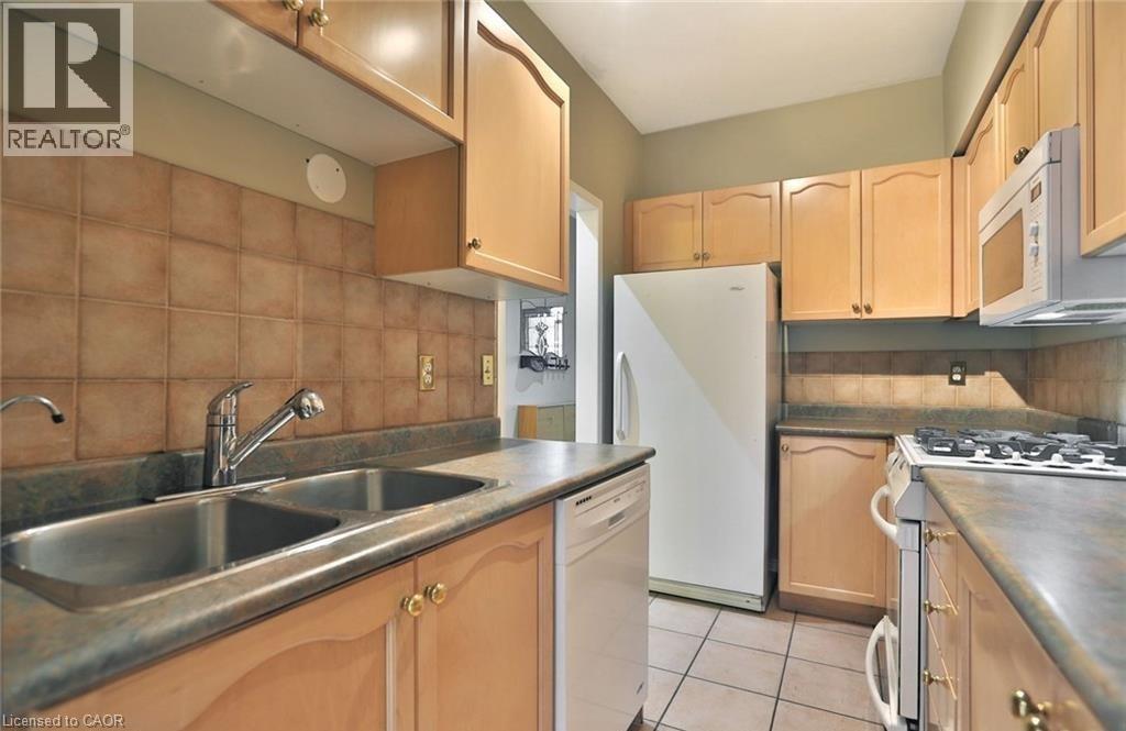 2344 Dalebrook Drive, Oakville, Ontario  L6H 6K2 - Photo 9 - 40811107