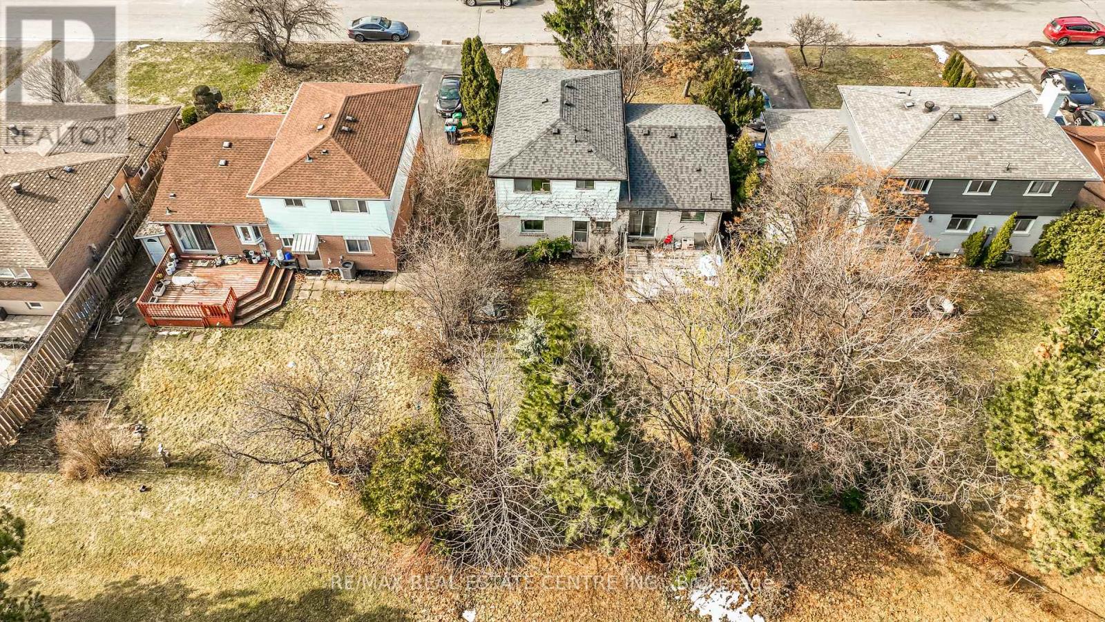 28 Cavendish Crescent, Brampton (Avondale), Ontario  L6T 1Z4 - Photo 37 - W12871720