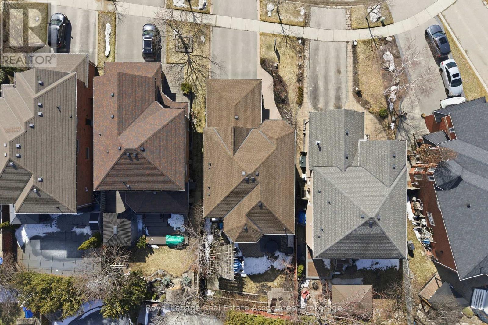 48 Chester Crescent, Halton Hills (Georgetown), Ontario  L7G 5W5 - Photo 49 - W12871756