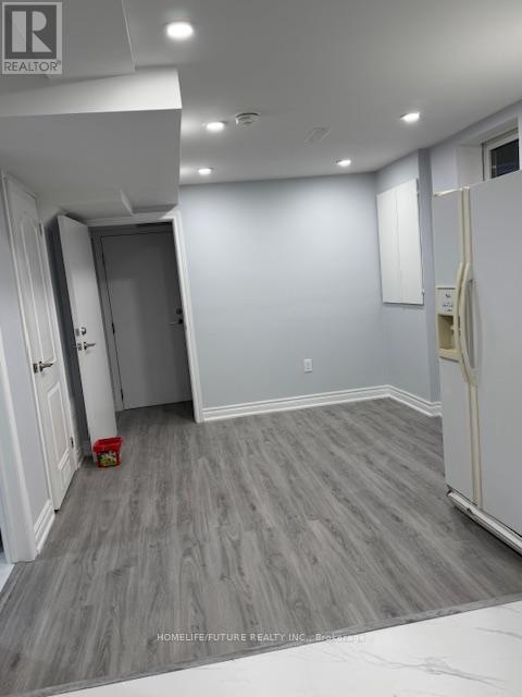 36 Ashmere Road, Brampton (Fletcher's Meadow), Ontario  L7A 1W9 - Photo 3 - W12871832