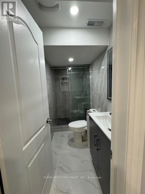 36 Ashmere Road, Brampton (Fletcher's Meadow), Ontario  L7A 1W9 - Photo 6 - W12871832