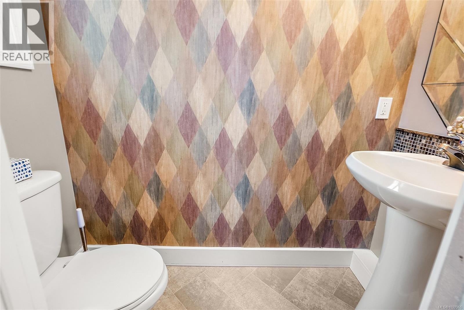 2154 Jahn Pl, Sidney, British Columbia  V8L 5C1 - Photo 16 - 1027965