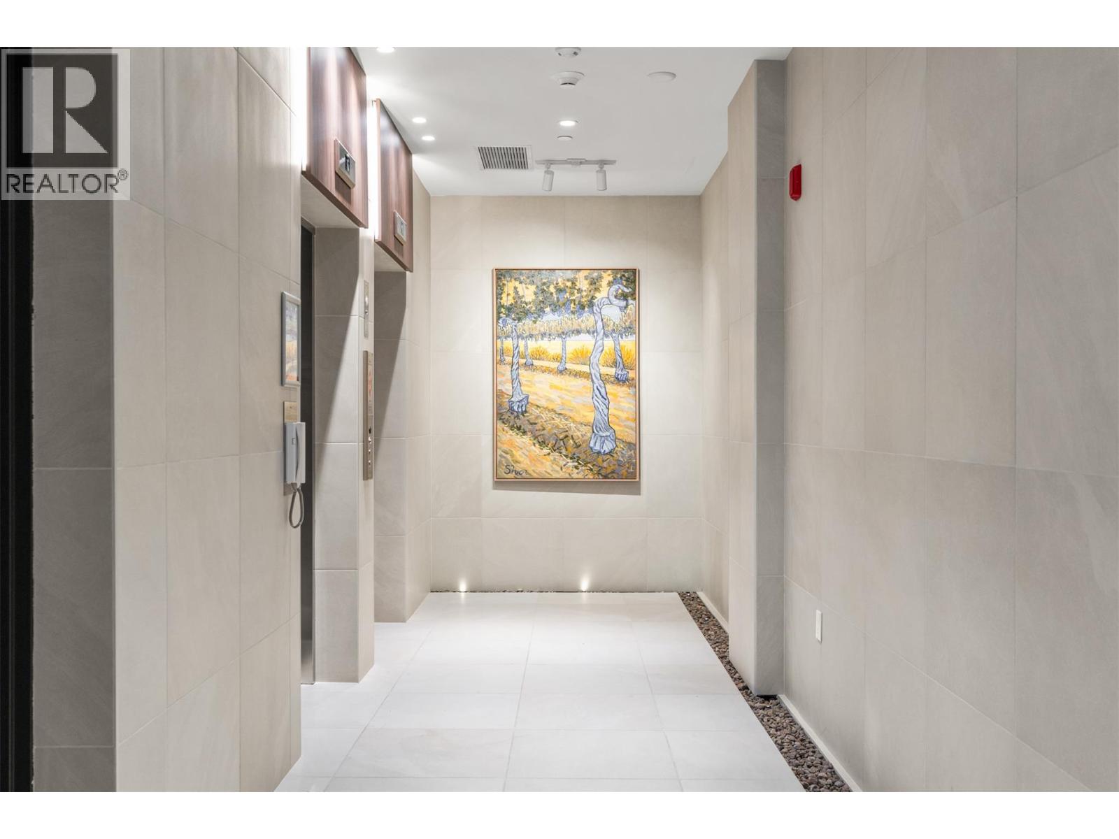 3051 Abbott Street Unit# 204, Kelowna, British Columbia  V1Y 1G9 - Photo 36 - 10376858