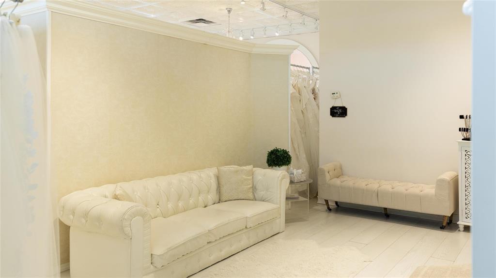 G&h 197 Main Street, Steinbach, Manitoba  R5G 1Y5 - Photo 15 - 202604184