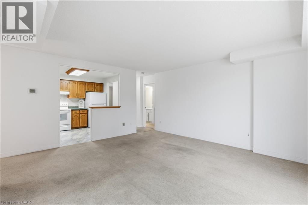 8 Village Green Boulevard Unit# 208, Stoney Creek, Ontario  L8G 5B8 - Photo 15 - 40811392