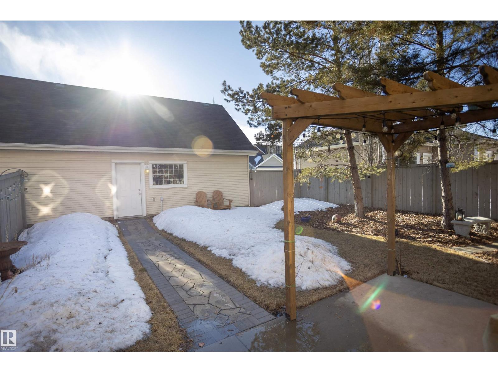 1070 Gault Bv Nw, Edmonton, Alberta  T5E 6N7 - Photo 51 - E4476883