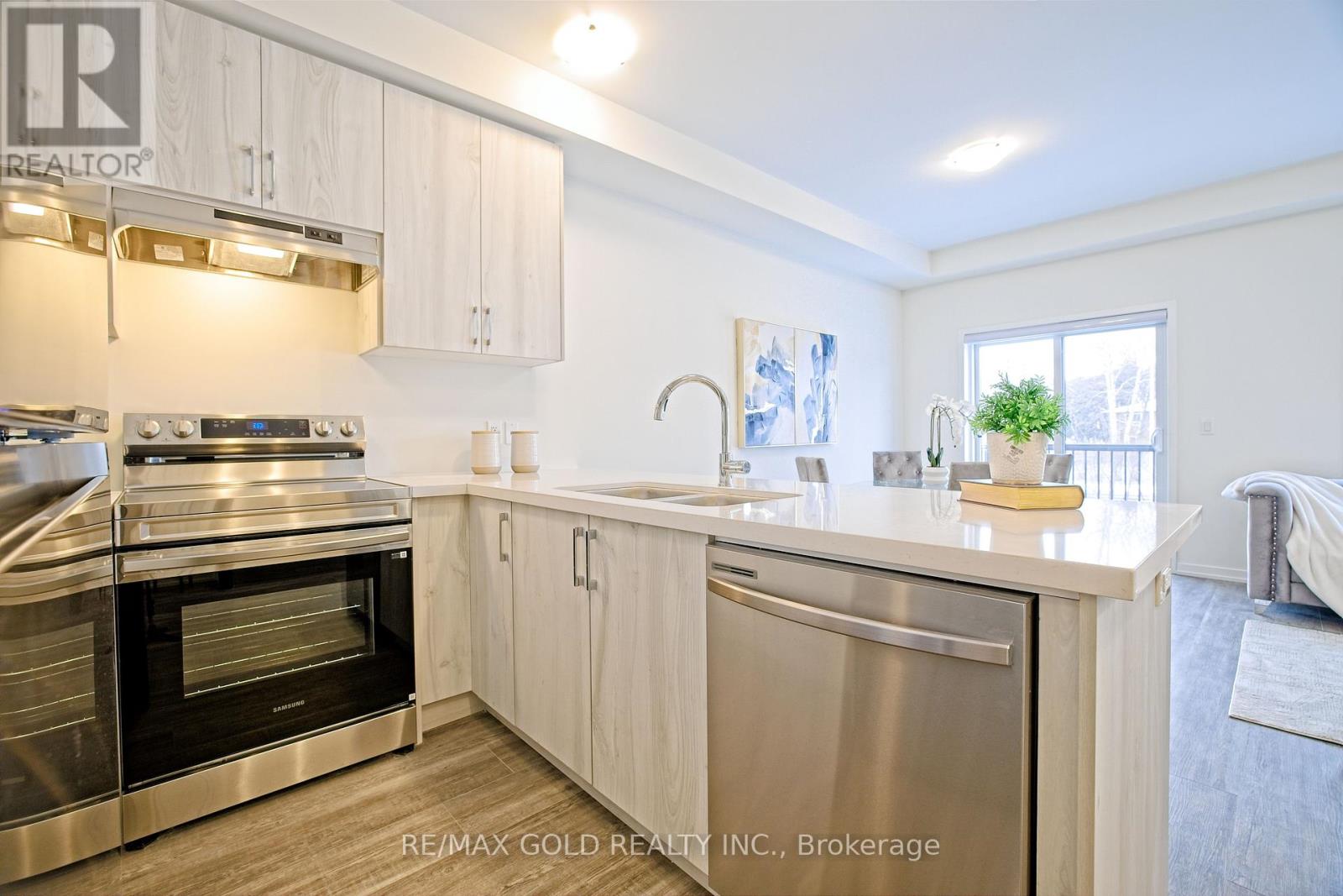 35 Radium Common, Cambridge, Ontario  N1R 5S2 - Photo 13 - X12871728