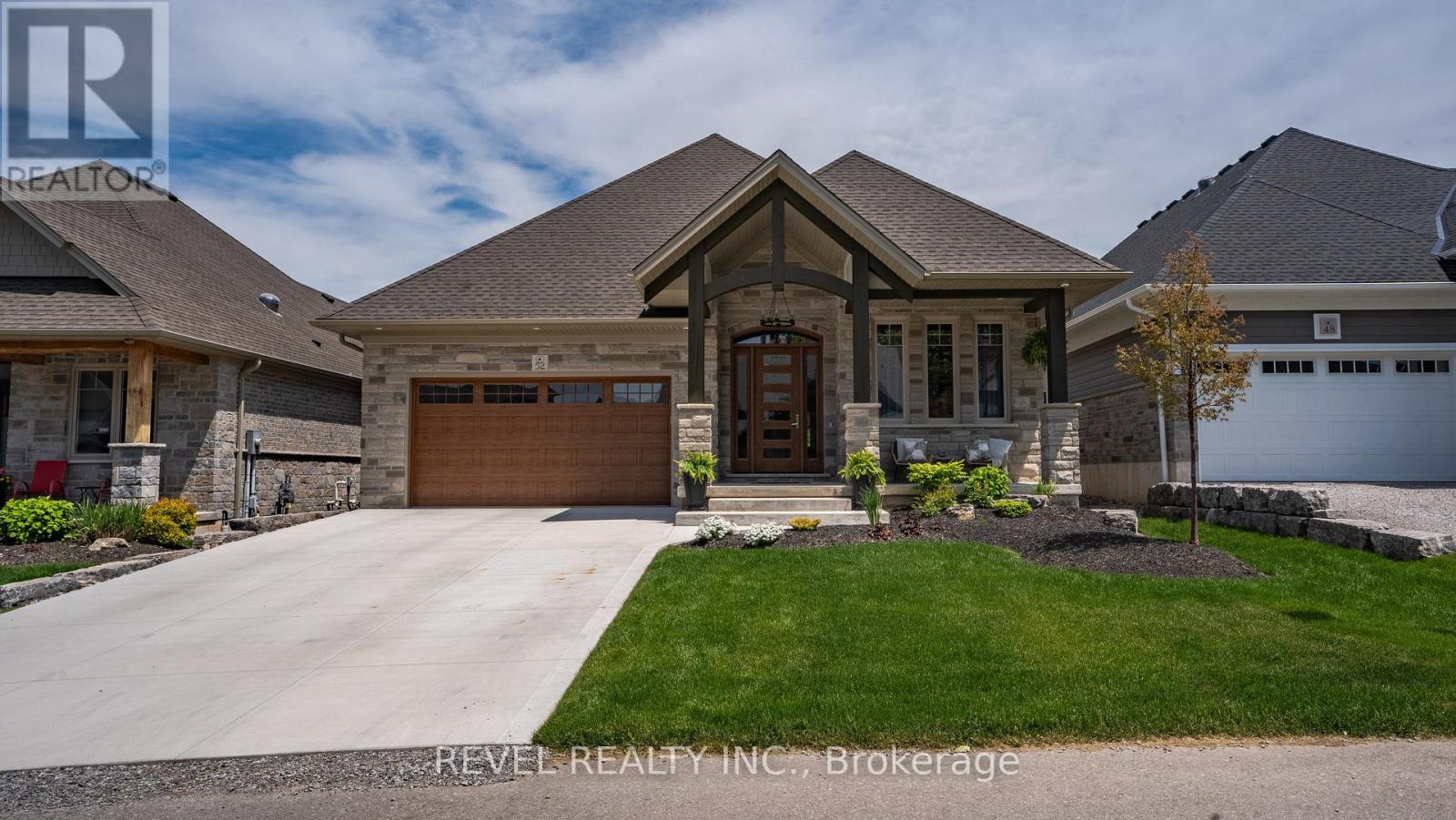 52 BEECHNUT LANE, norfolk (port dover), Ontario