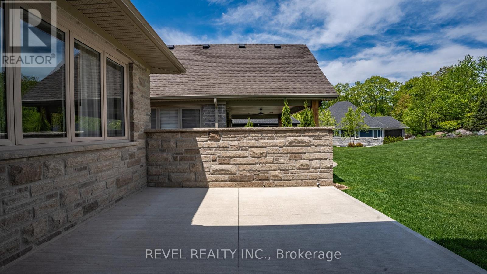 52 Beechnut Lane, Norfolk (Port Dover), Ontario  N0A 1N7 - Photo 38 - X12871734