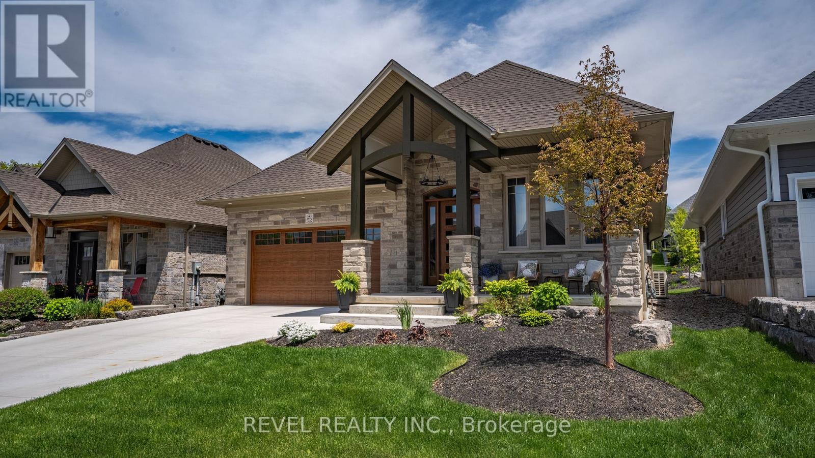 52 Beechnut Lane, Norfolk (Port Dover), Ontario  N0A 1N7 - Photo 4 - X12871734