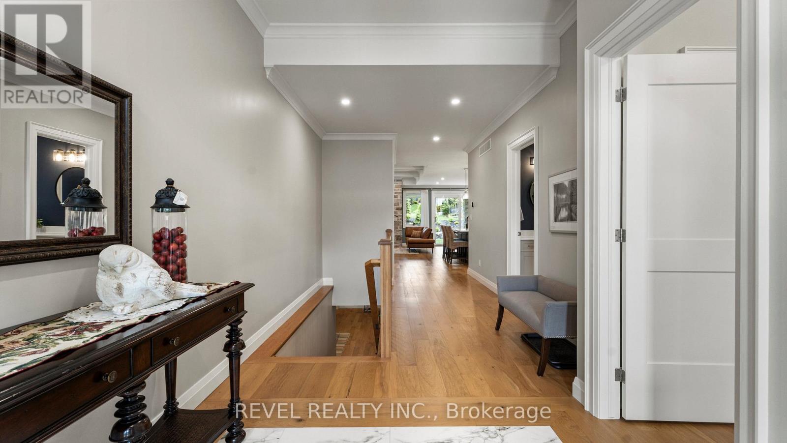 52 Beechnut Lane, Norfolk (Port Dover), Ontario  N0A 1N7 - Photo 8 - X12871734