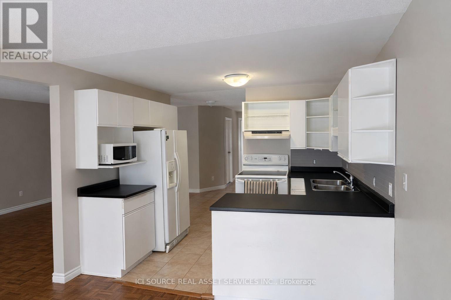 1593 Murphy Road, Sarnia, Ontario  N7S 2Z4 - Photo 11 - X12871854