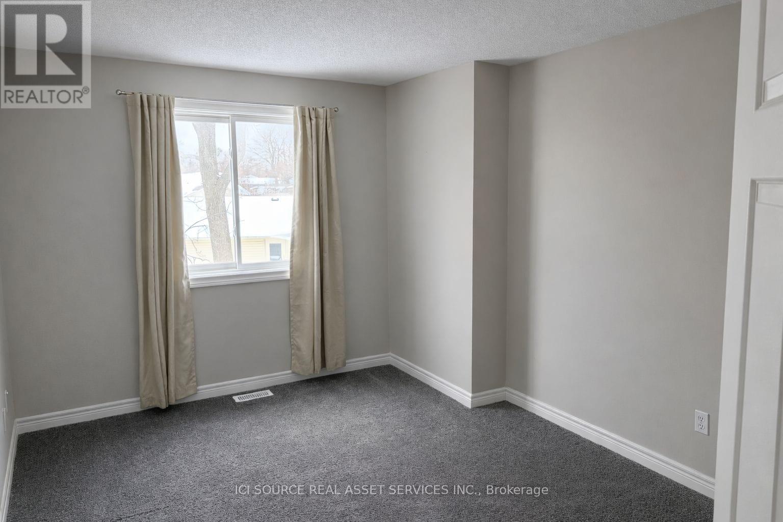 1593 Murphy Road, Sarnia, Ontario  N7S 2Z4 - Photo 22 - X12871854