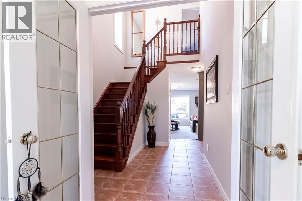 622 Doon South Drive, Kitchener, Ontario  N2P 2X4 - Photo 4 - 40810579