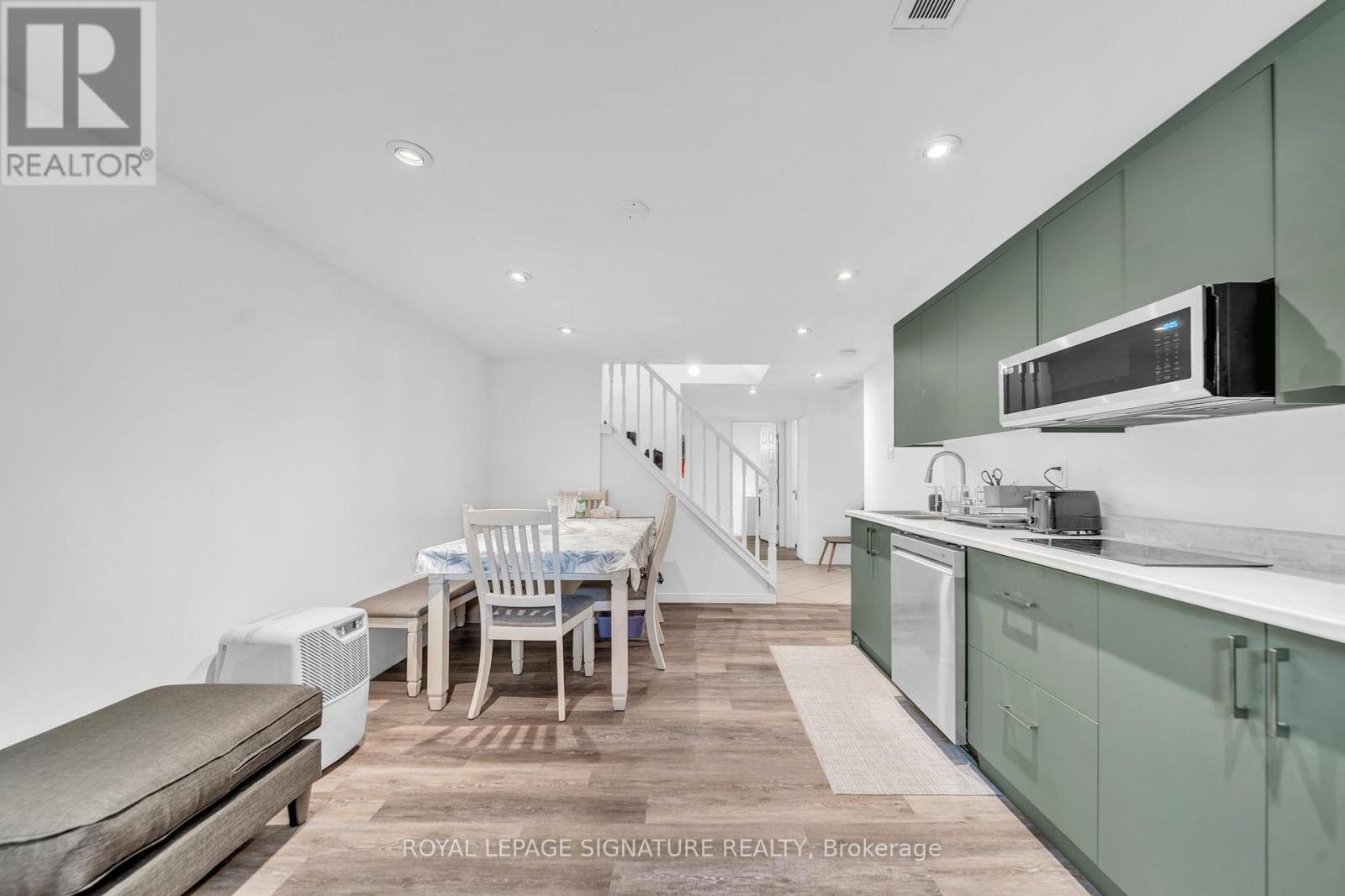 313 Patricia Avenue, Toronto, Ontario  M2R 2M6 - Photo 23 - C12868298