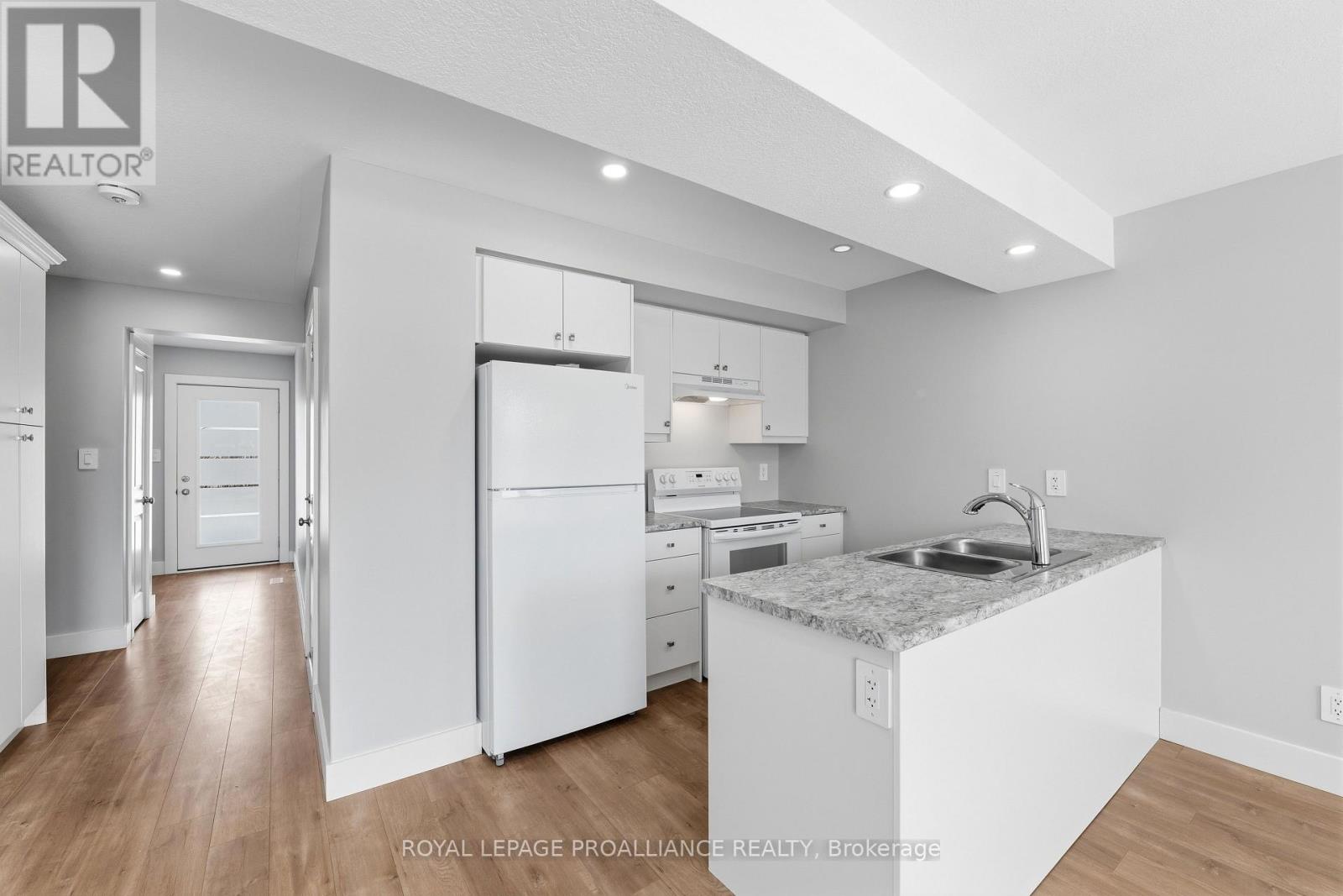 7 Brittany Lane, Quinte West, Ontario  K0K 2C0 - Photo 10 - X12834124