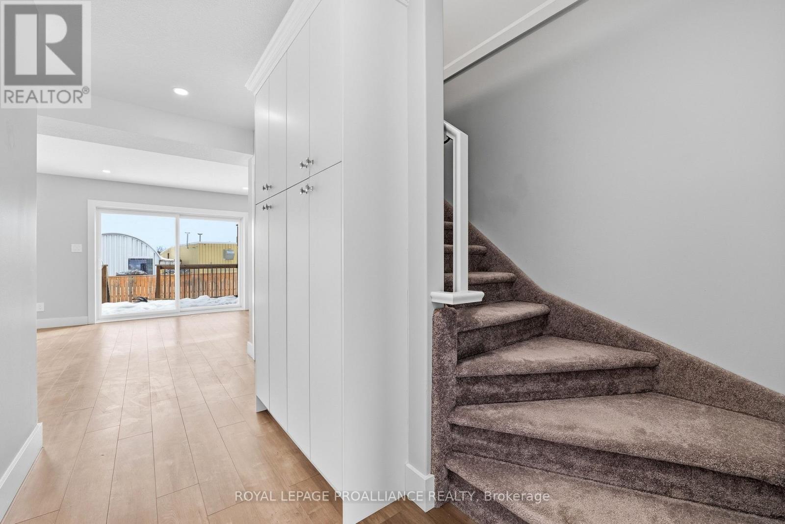 7 Brittany Lane, Quinte West, Ontario  K0K 2C0 - Photo 5 - X12834124