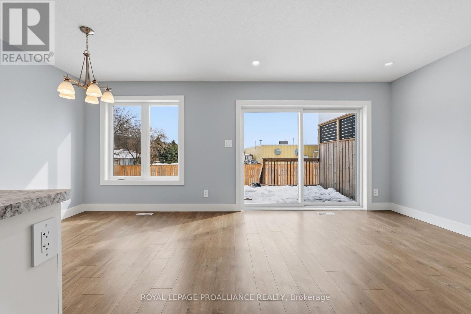 7 Brittany Lane, Quinte West, Ontario  K0K 2C0 - Photo 8 - X12834124