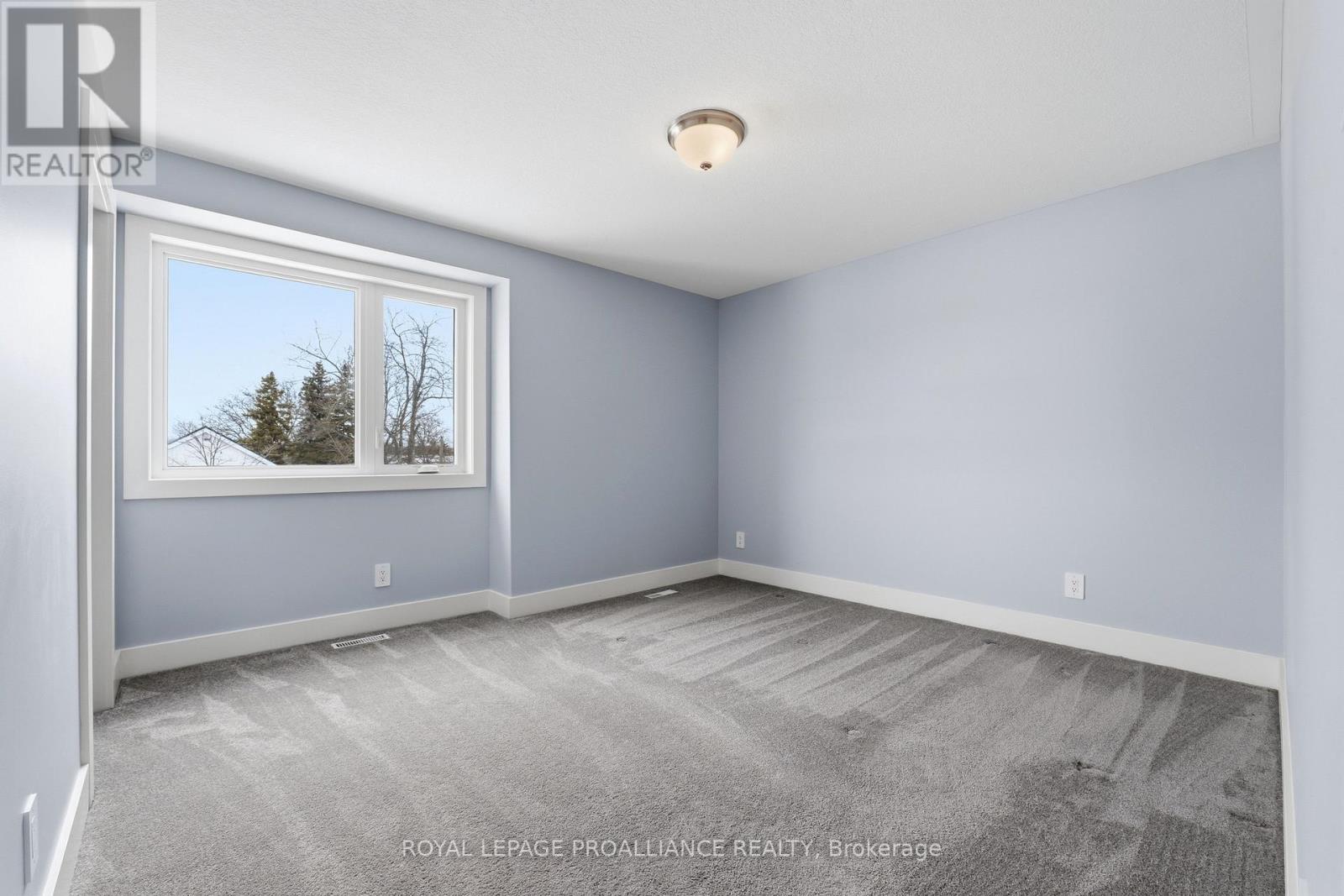 7 Brittany Lane, Quinte West, Ontario  K0K 2C0 - Photo 12 - X12834124