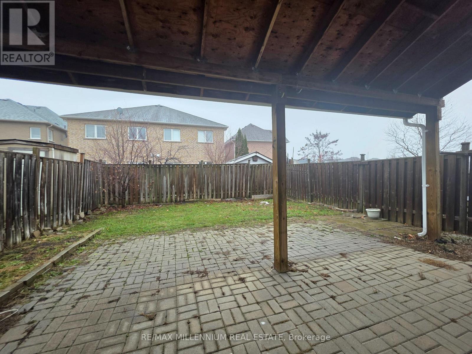 150 Ozner Crescent, Vaughan, Ontario  L4H 0G1 - Photo 28 - N12869378