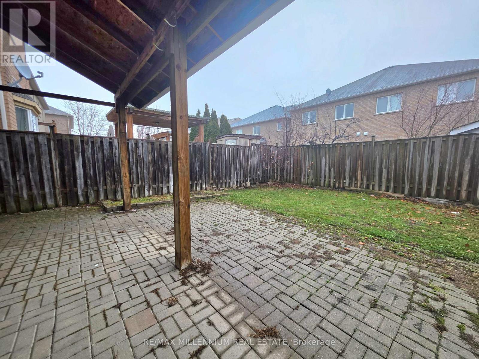 150 Ozner Crescent, Vaughan, Ontario  L4H 0G1 - Photo 29 - N12869378