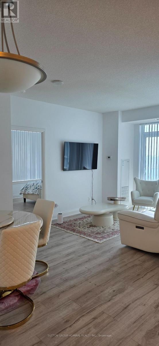 1206 - 7165 Yonge Street, Markham (Grandview), Ontario  L3T 0C9 - Photo 2 - N12868162