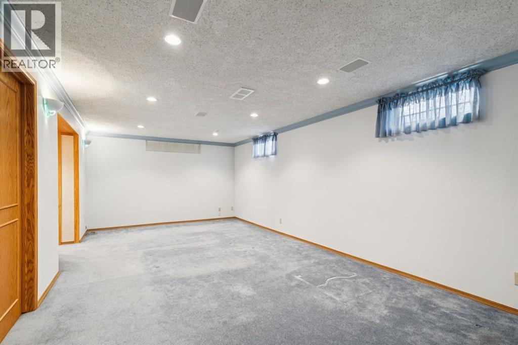 68 Woodstock Road Sw, Calgary, Alberta  T2W 5W2 - Photo 41 - A2289072