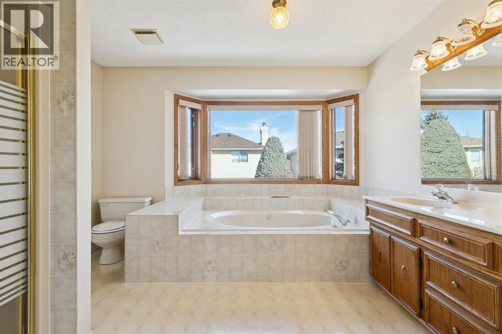 68 Woodstock Road Sw, Calgary, Alberta  T2W 5W2 - Photo 29 - A2289072