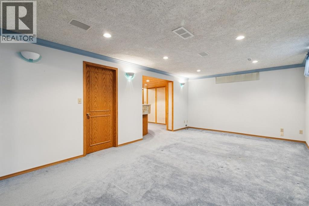 68 Woodstock Road Sw, Calgary, Alberta  T2W 5W2 - Photo 40 - A2289072