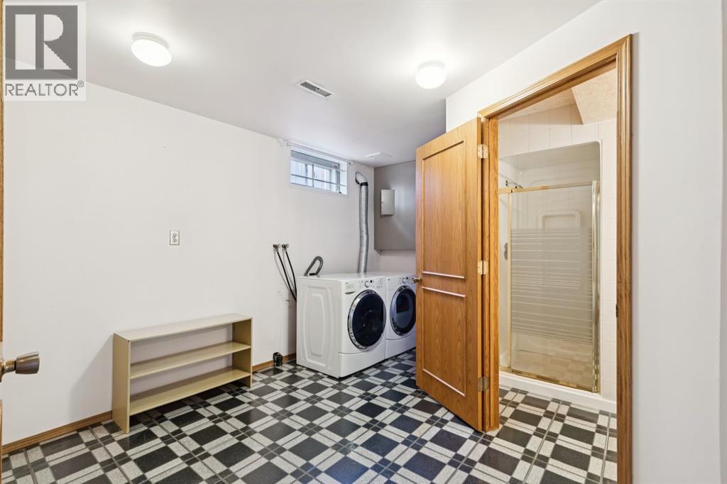 68 Woodstock Road Sw, Calgary, Alberta  T2W 5W2 - Photo 43 - A2289072