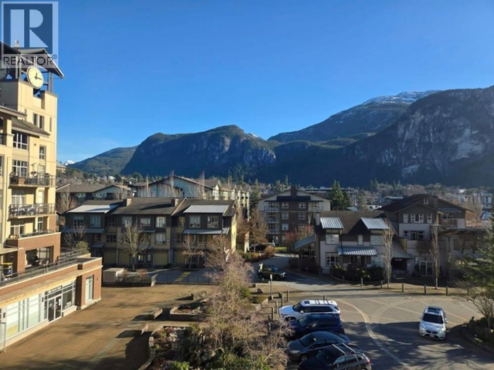 402 1211 Village Green Way, Squamish, British Columbia  V8B 0R7 - Photo 2 - R3078012