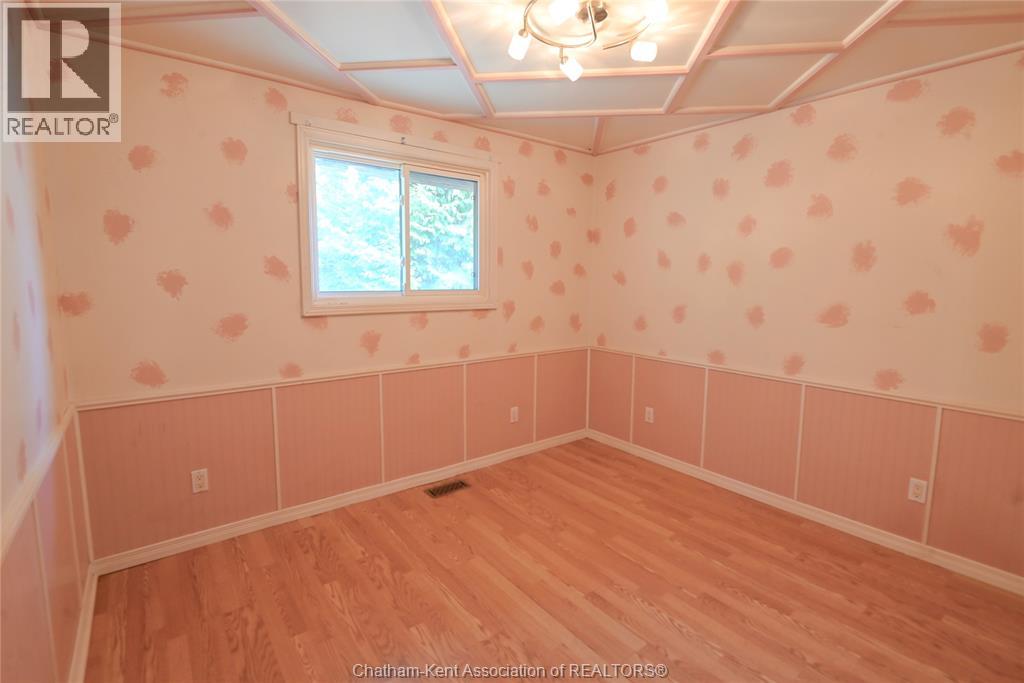 32 Irwin Drive, Wallaceburg, Ontario  N8A 4S1 - Photo 15 - 26004727