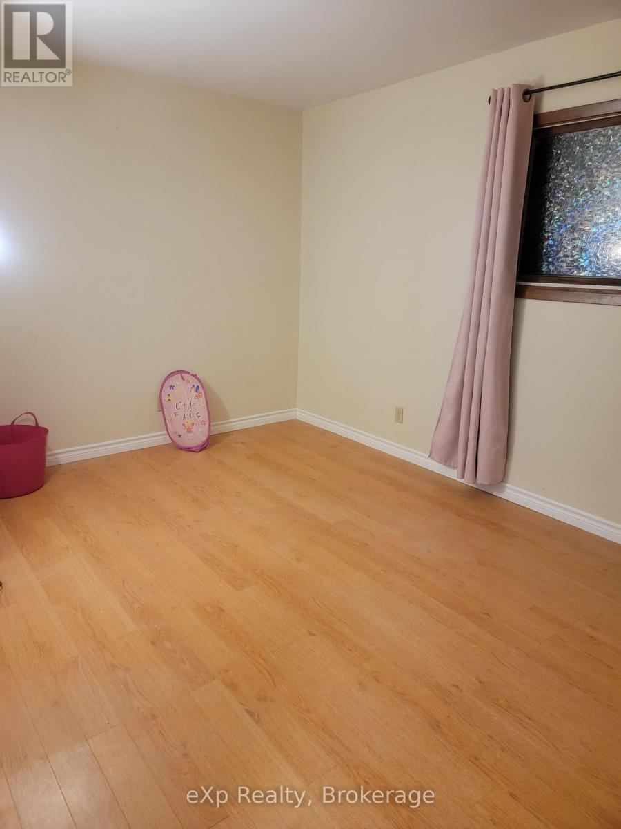 920 5th Avenue E, Owen Sound, Ontario  N4K 2S2 - Photo 13 - X12854800