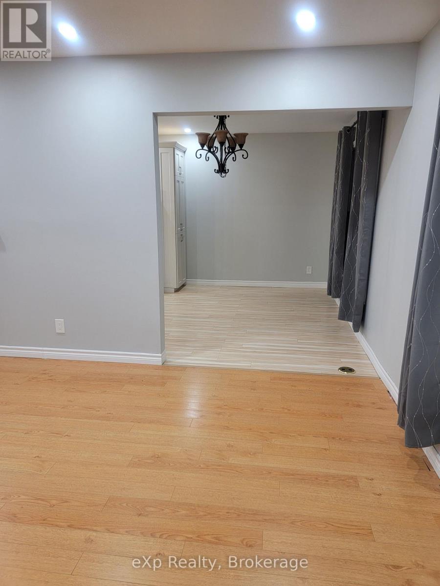 920 5th Avenue E, Owen Sound, Ontario  N4K 2S2 - Photo 5 - X12854800