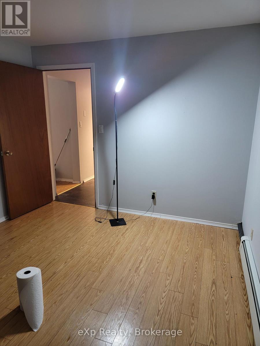 920 5th Avenue E, Owen Sound, Ontario  N4K 2S2 - Photo 9 - X12854800