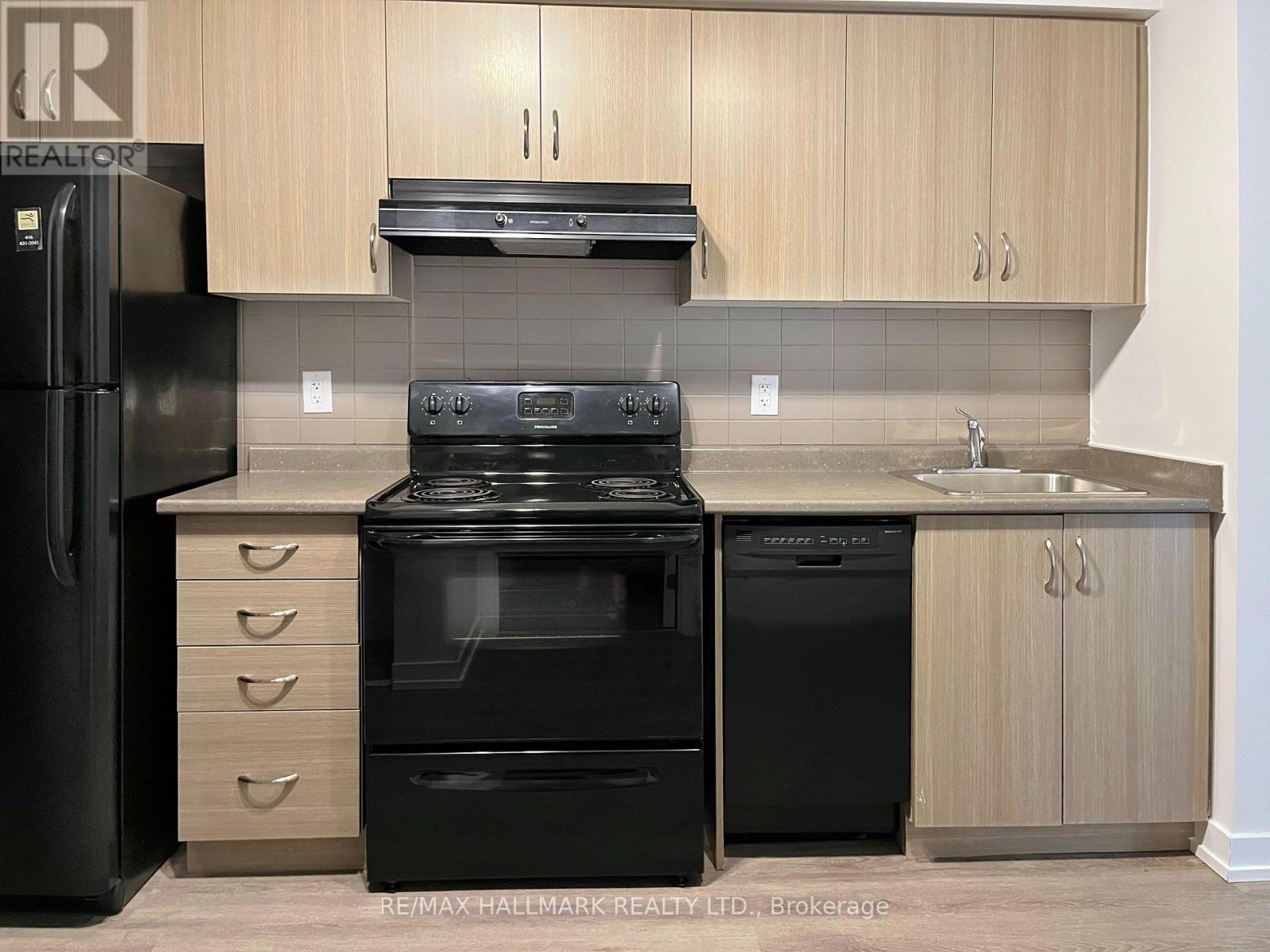 420 - 132 Berkeley Street, Toronto (Moss Park), Ontario  M5A 2W9 - Photo 5 - C12871736