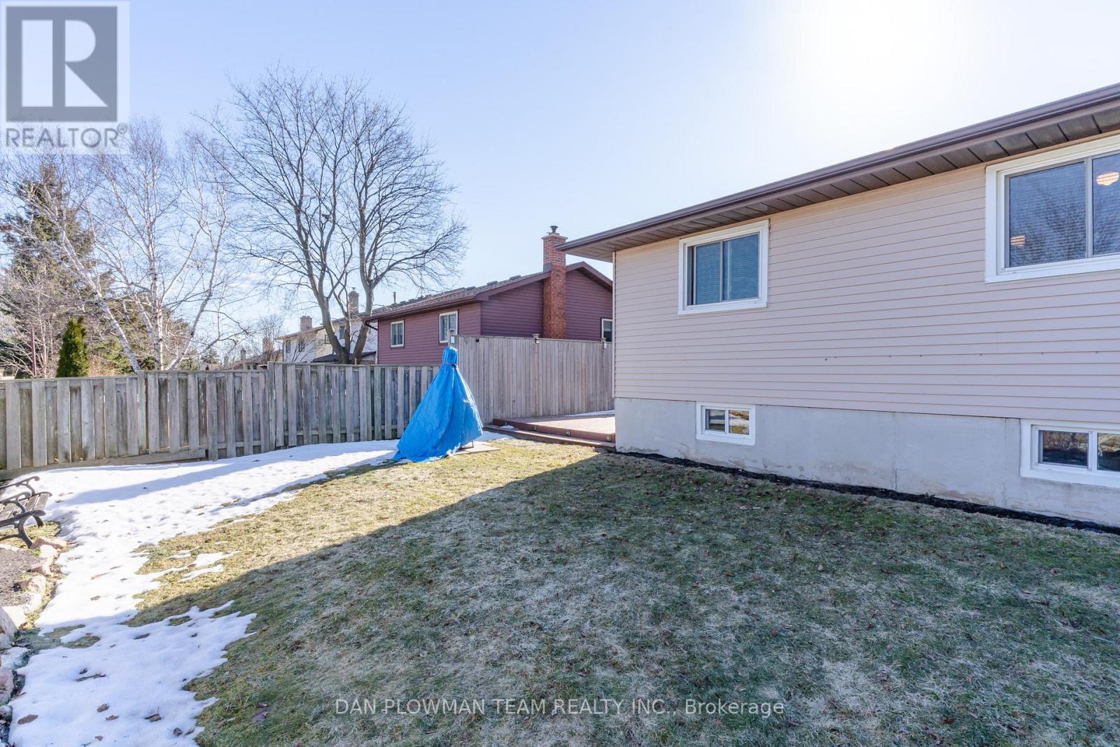 895 Exeter Street, Oshawa (Centennial), Ontario  L1G 6R9 - Photo 40 - E12871782