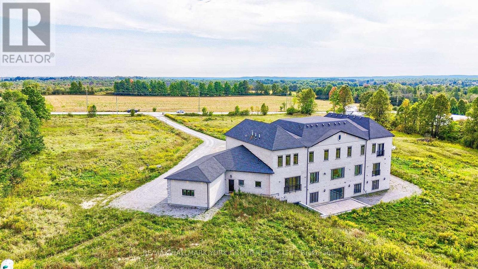 6196 Ravenshoe Road, Georgina, Ontario  L9P 1R2 - Photo 2 - N12733790