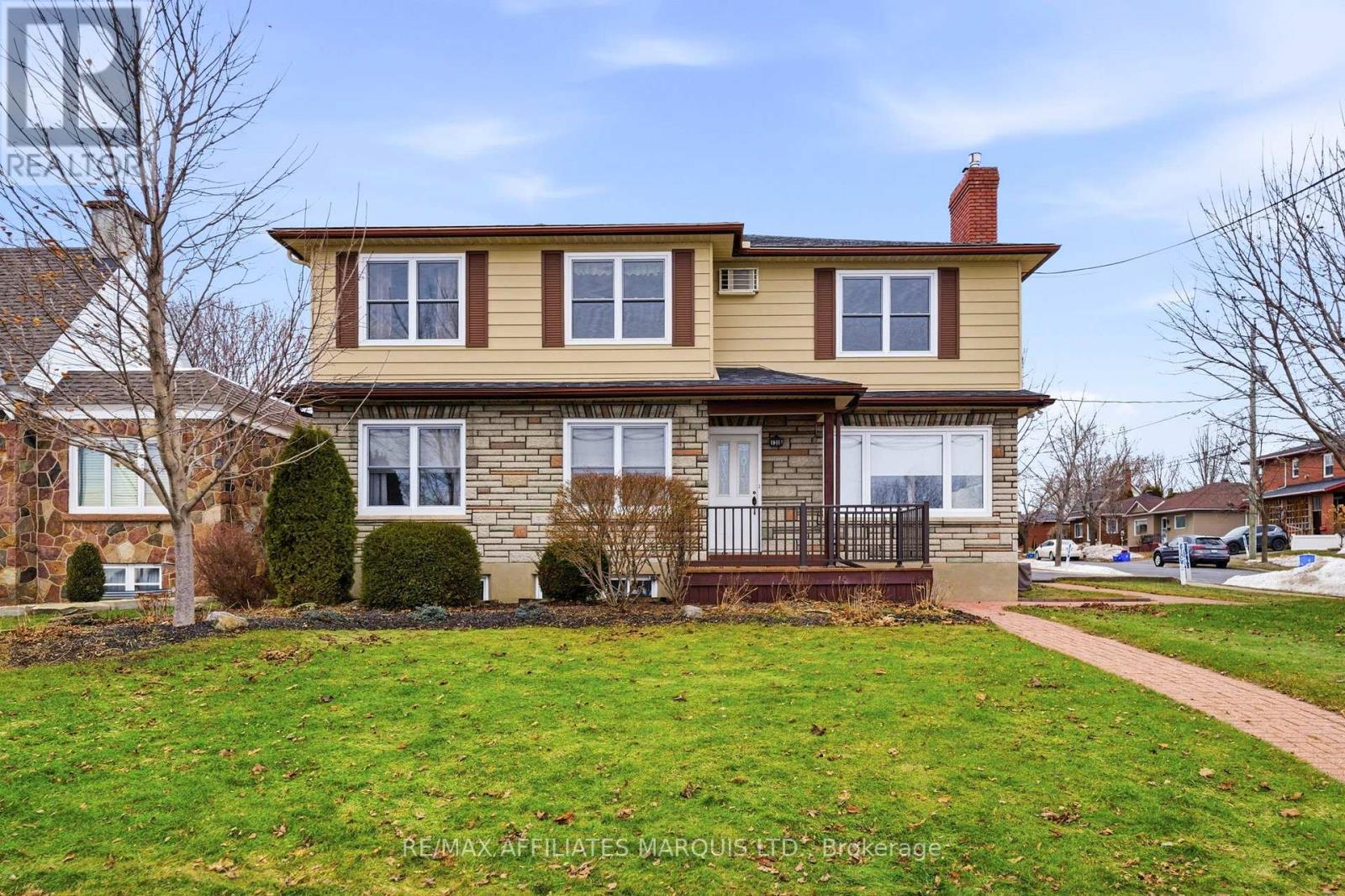 1318 Montreal Road, Cornwall, Ontario  K6H 1E6 - Photo 2 - X12872084